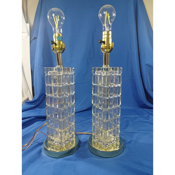 Mid Century Hollywood Regency Crystal & Brass Window Pane Cube Tower Lamps Set - Picture 8 of 13